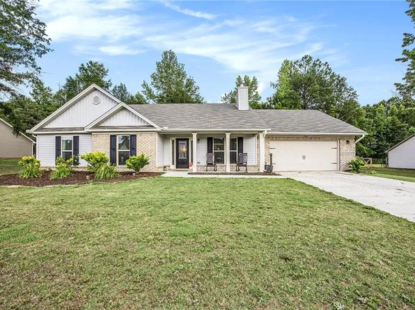 2136 Willow Park Dr, Monroe, GA 30655