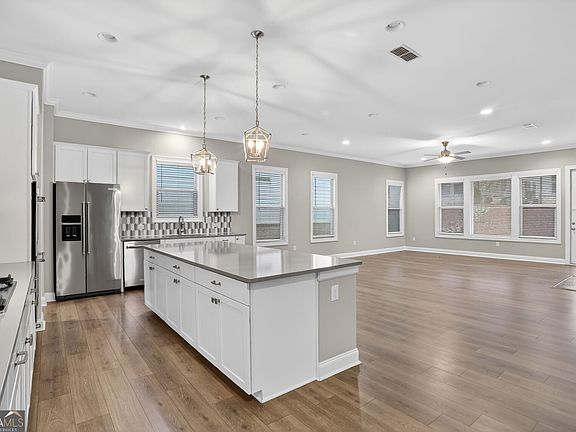 5th image of 3230 Fitzgerald Way