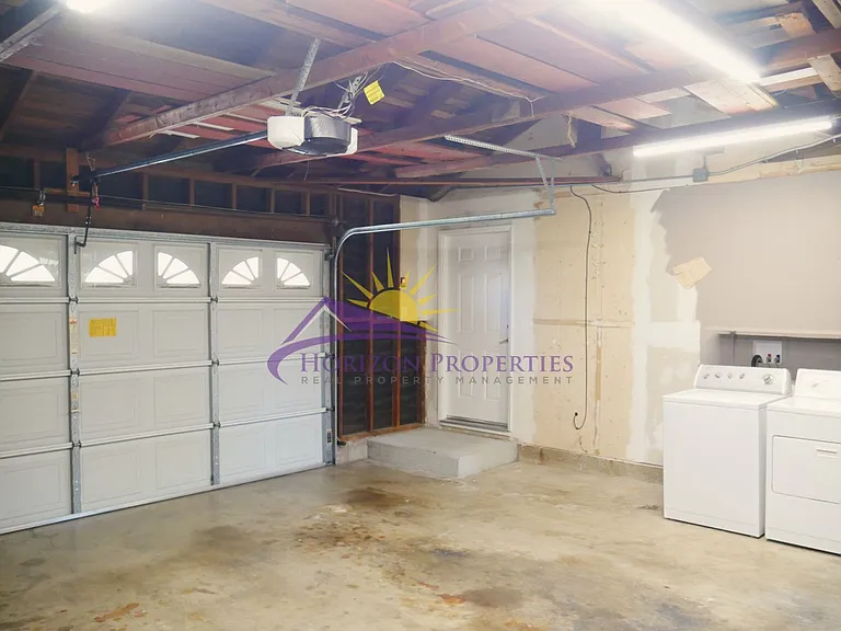 6986 Greenbrook Cir — Photo 21