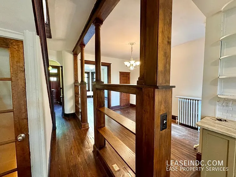 128 Adams St NW — Photo 11