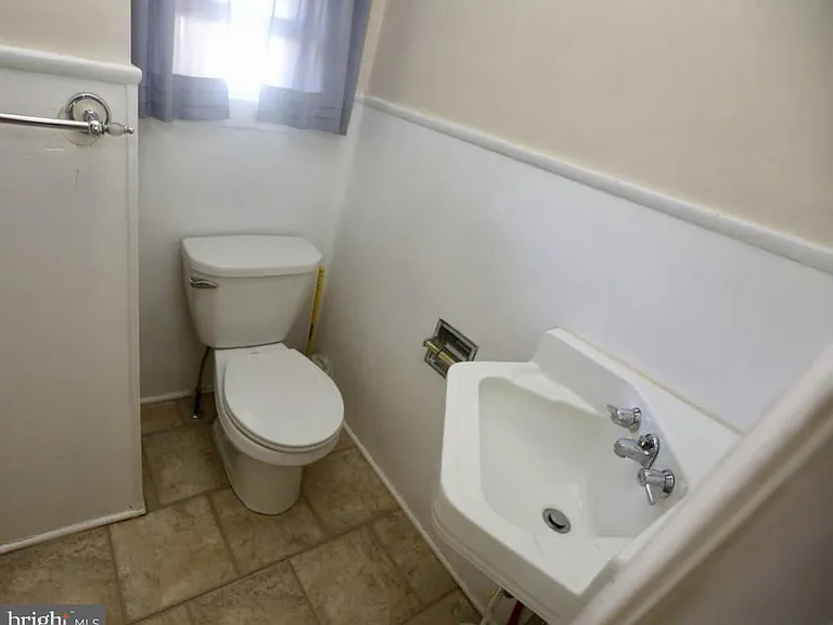 310 Ellis St — Photo 10