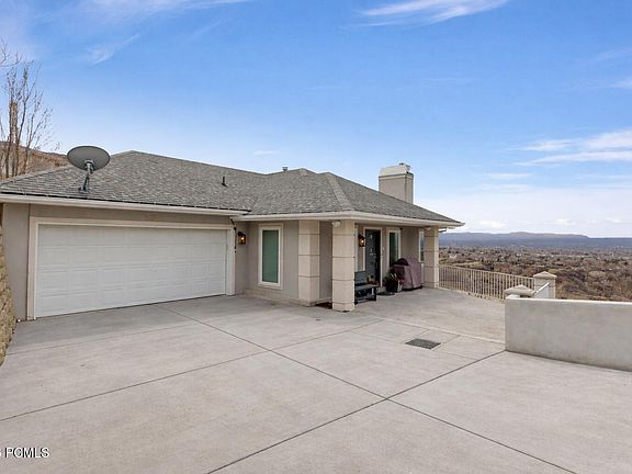 3rd image of 2522 S Scenic Dr