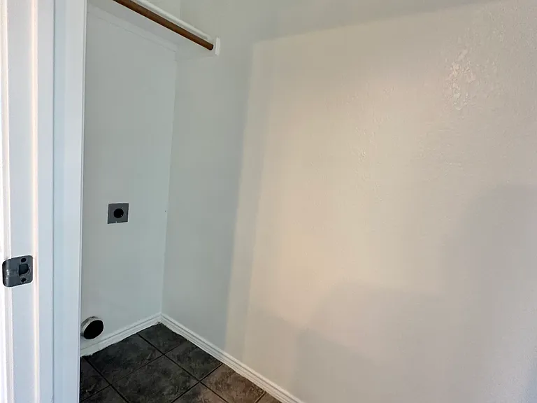 4905 Spur Ridge Ct — Photo 17