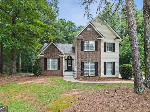 164 Bradford Station Dr, Sharpsburg, GA 30277