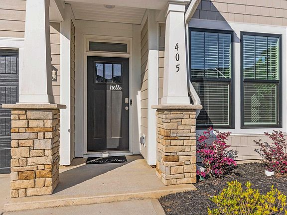 3rd image of 405 Water Garden Pl