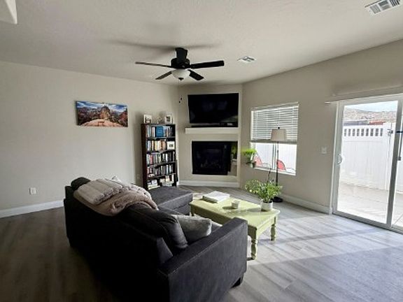 3rd image of 668 E Fiddlers Canyon Rd #11