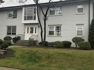 14-14 Abbott Rd APT B, Fair Lawn, NJ 07410