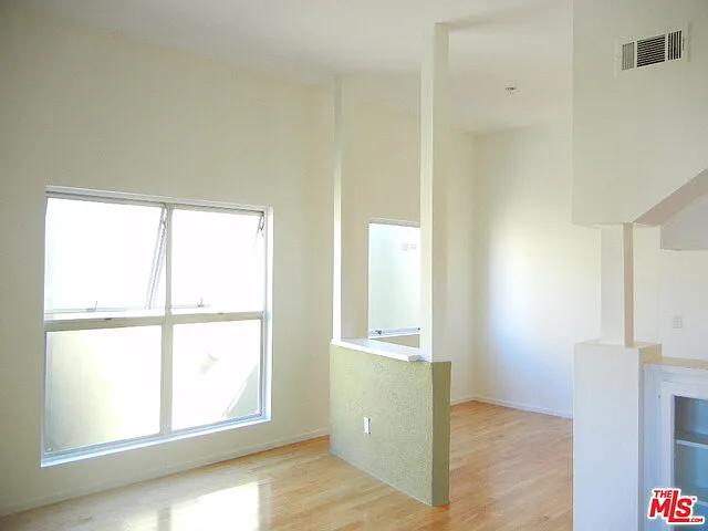 2207 Brenta Pl #6 — Photo 4