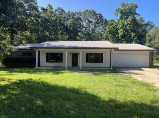 1826 Sunrise Ln, Toomsuba, MS 39364
