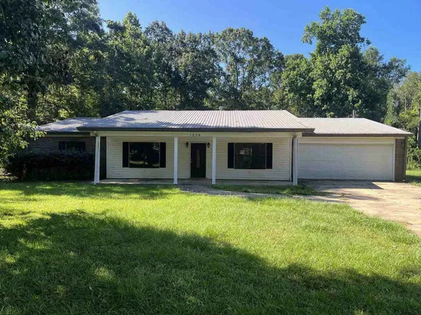 1826 Sunrise Ln, Toomsuba, MS 39364