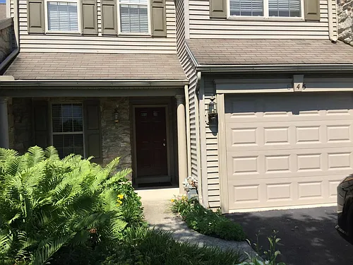 645 Springhouse Ln Photo 1