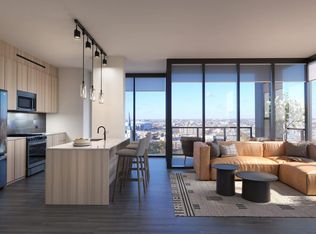 120 N Racine Ave #1401, Chicago, IL 60607