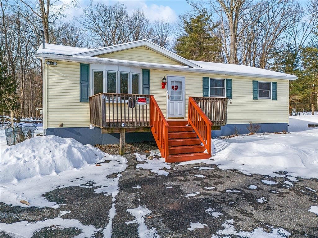 207 Birch Dr, Cresco, PA 18326 Zillow