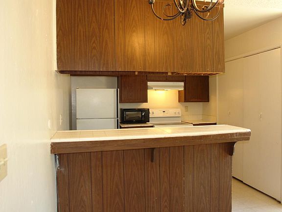 5th image of 2157 Canary Ct APT 1