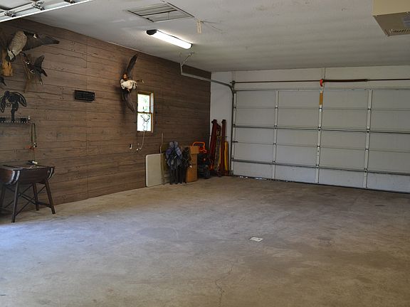 3rd image of 306 E South Railroad St