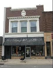 1st image of 221 E Main St