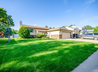 406 E Wachter Ave, Bismarck, ND 58504