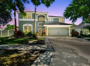 19135 Dove Creek Dr, Tampa, FL 33647