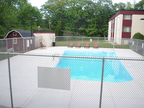 5th image of 107 Parkway Ave APT 207