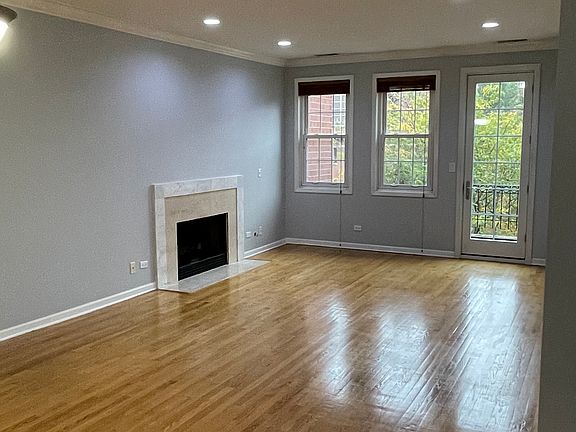 5th image of 436 W Belmont Ave APT 302