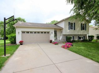 776 Whalen Rd, Verona, WI 53593