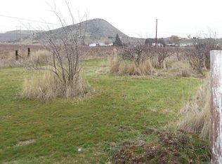 3324 E 13th St, The Dalles, OR 97058