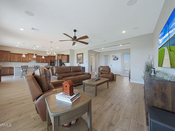 4th image of 18601 W THUNDERHILL Place