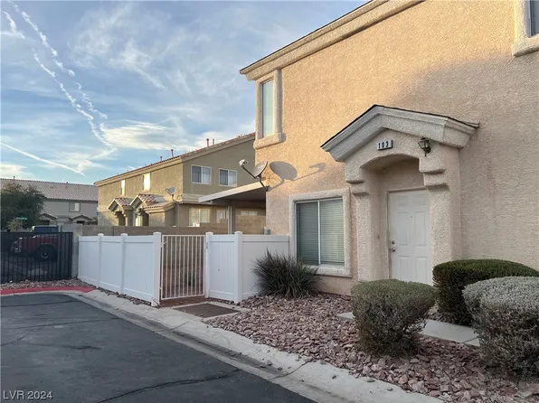 6077 Dry Bed St Unit 103, Henderson, NV 89011