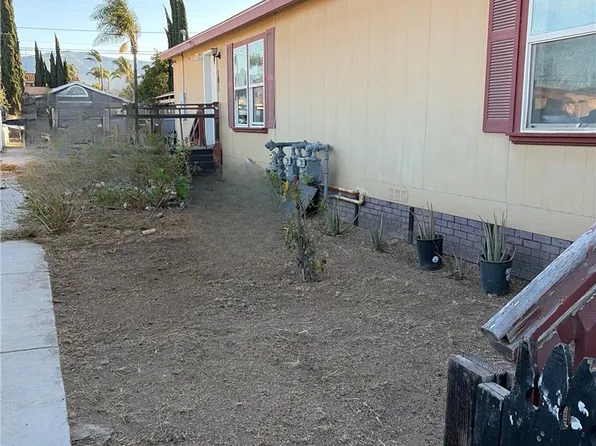 1247 E St, Corona, CA 92882