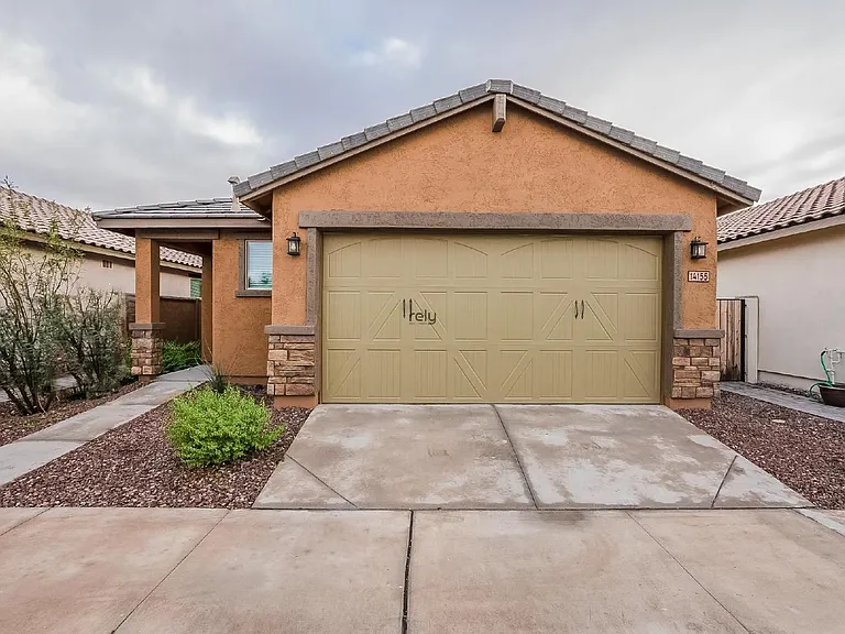 14155 W Georgia Dr — Photo 2