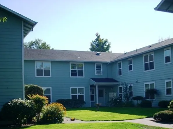 Prescott Place, 5802 NE Prescott St, Portland, OR 97218