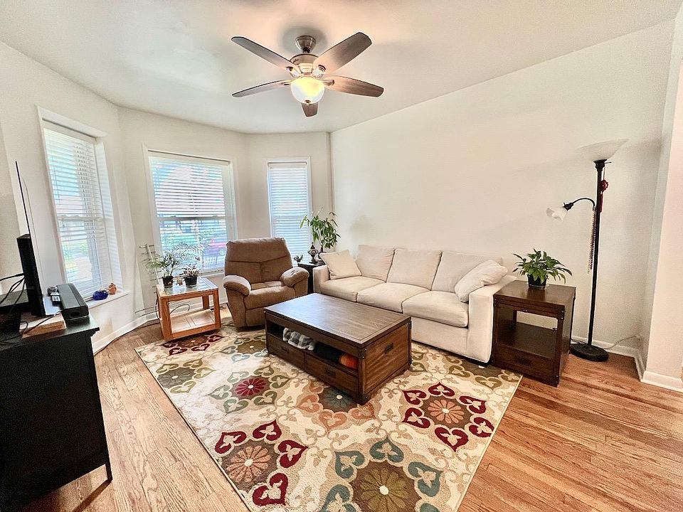 1st image of 5042 W Sunnyside Ave