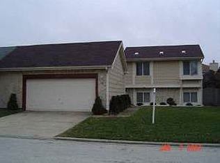 6388 Winstead Ct, Lisle, IL 60532