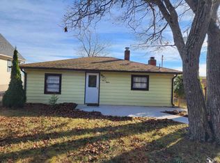 1180 Forest St, East Tawas, MI 48730
