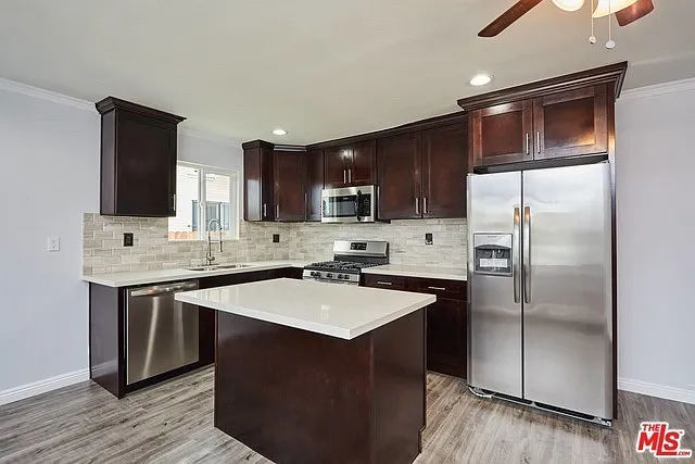 4313 Kenwood Ave — Photo 4