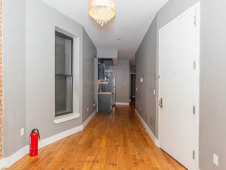 1444 Pacific St #1R — Photo 4