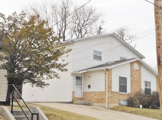 514 E Schwarz St, Edwardsville, IL 62025