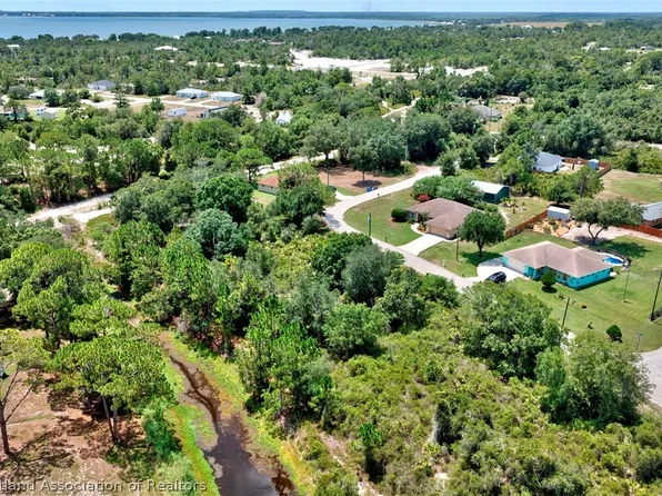 602 Coolidge Ave NE, Lake Placid, FL 33852