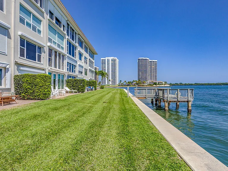 52 Yacht Club Dr #305 — Photo 12