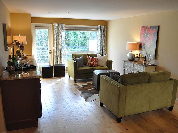 4th image of 501 Kirkland Ave APT 306