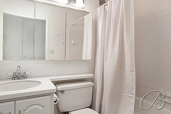 Sold by Bellmarc Realty | media 4