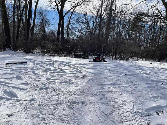 3rd image of 4300 Zimmer Rd