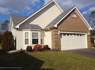 13 Seabreeze Ct, Bayville, NJ 08721