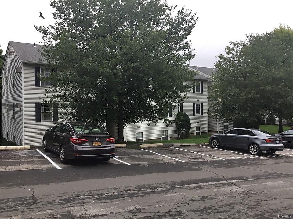 1st image of 15 Lexington Hills Unit 9
