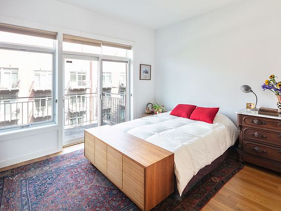 4th image of 317 Greene Ave APT 4B