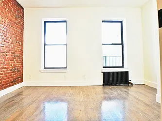 Rented by MAC Realty NY