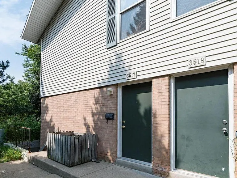 3517 Kenbrooke Ct — Photo 1