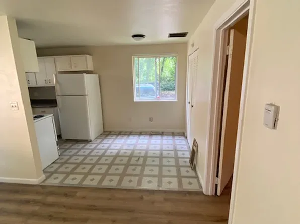 1430 N James H McGee Blvd #6, Dayton, OH 45402