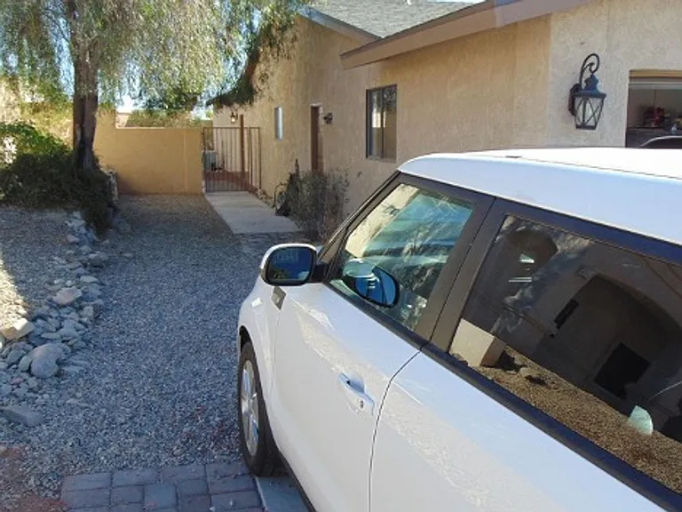 2592 Beverly Glen Dr — Photo 5