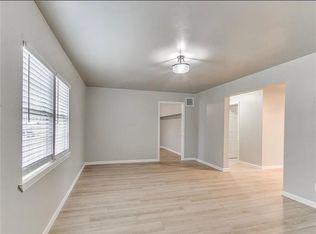 204 SE 3rd St, Perkins, OK 74059